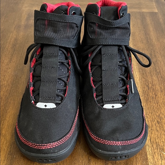 Astral Hiyak Black and Red High-Top Minimalist Sneakers Mens Size 10 - Picture 4 of 14